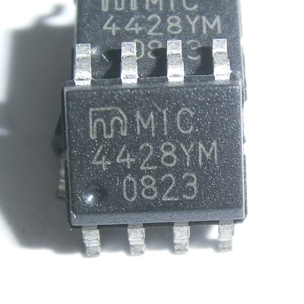 MIC4428YM-TR by microchip technology